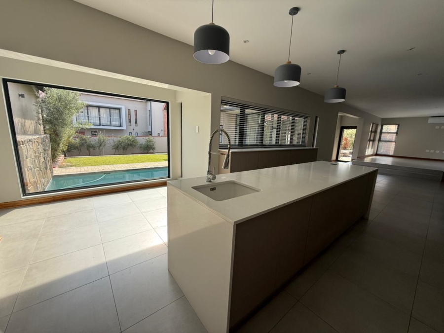 To Let 4 Bedroom Property for Rent in Wild Olive Estate Free State